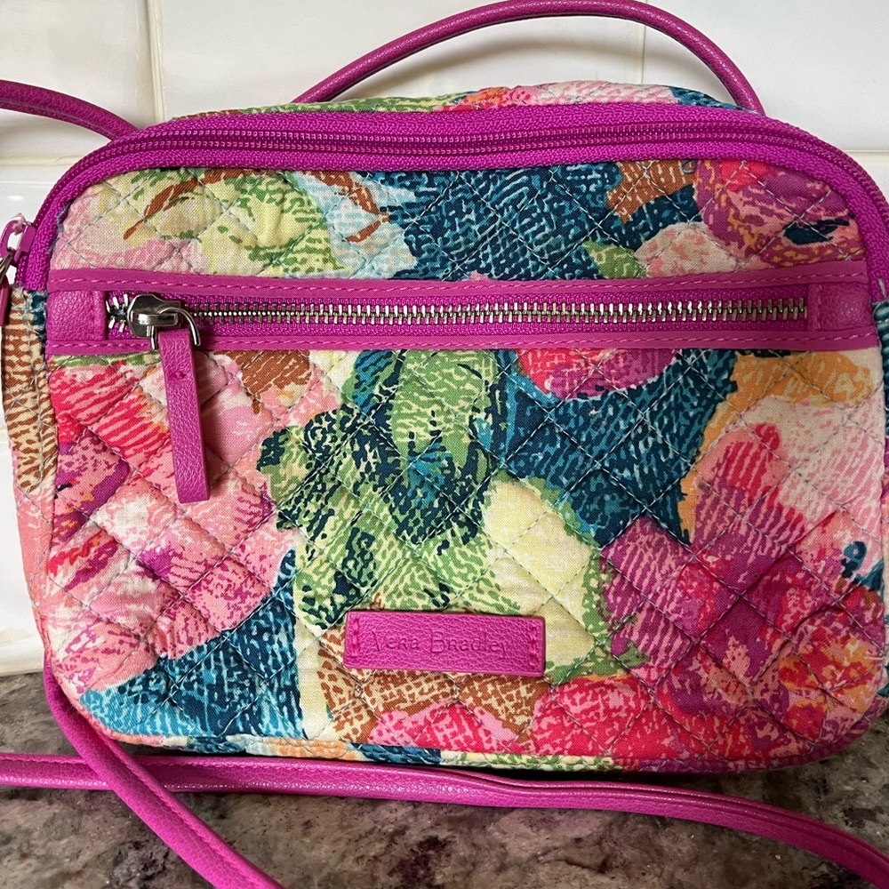 Vera Bradley crossbody - Picture 1 of 7